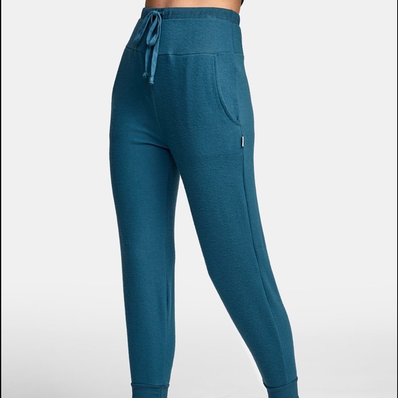 🌴🌼RVCA- CADENCE PANTS🌼🌴 - Picture 3 of 9